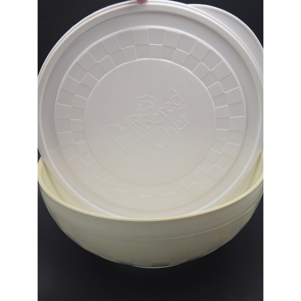 Pampered Chef Lrg Chillzanne Bowl White Checkered Insulated Serving Bowl w/ Lid